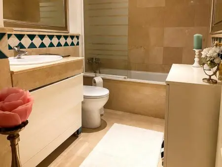 Appartement 2 chambres à Marbella avec piscines, clim et WIFI - Photo 11