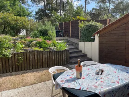 Maison de vacances avec piscine, terrasse et coin détente en forêt, proche plage! - Photo 10