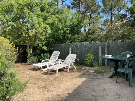 Maison de vacances avec piscine, terrasse et coin détente en forêt, proche plage! - Photo 16