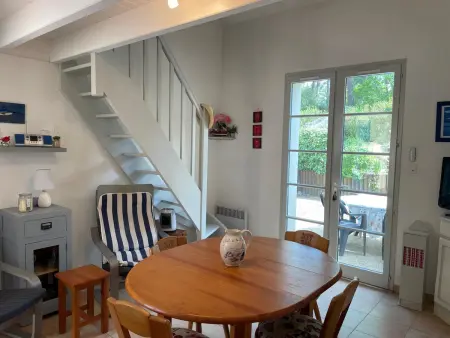 Maison de vacances avec piscine, terrasse et coin détente en forêt, proche plage! - Photo 17