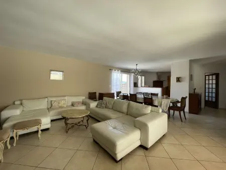 Villa 11 Pers à Vallon-Pont-d'Arc - Piscine Privée, 5 Ch, Jardin, Proche Centre - Photo 4