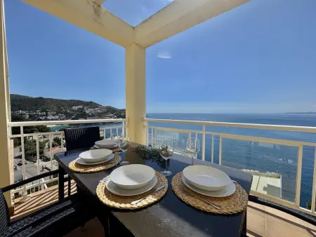 Appartement à Roses avec piscine, WiFi, clim et parking, proche plage - Photo 5