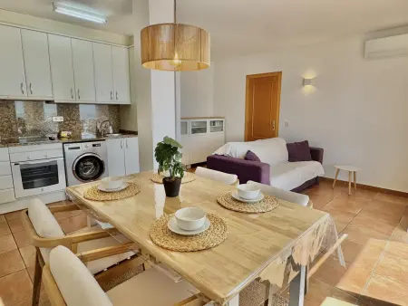 Appartement avec piscine, climatisation et parking à 700m de la plage à Roses - Photo 8