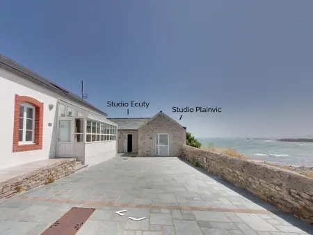 Studio vue mer avec parking et animaux admis à La Hague - Photo 1
