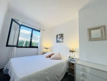Appartement climatisé, 2 chambres, terrasse, à 100m de la plage à Lumio - Photo 2