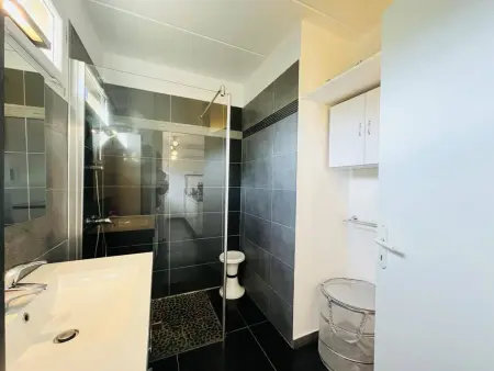 Appartement climatisé, 2 chambres, terrasse, à 100m de la plage à Lumio - Photo 27