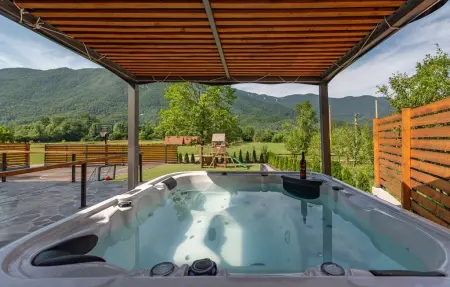 Amazing home in Rizvanusa, Maison 8 personnes à Gospic - Photo 1