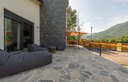 Amazing home in Rizvanusa, Maison 8 personnes à Gospic - Photo 2