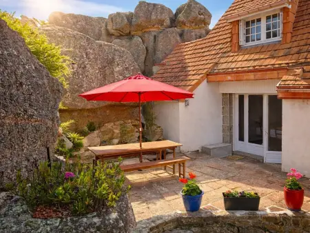 Maison de vacances 3 étoiles avec jardin à Trégastel, proche plage - Photo 1