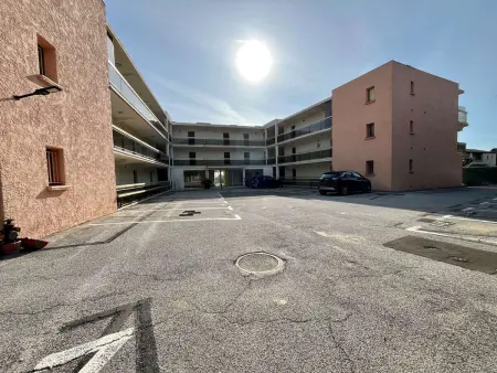 Studio moderne avec parking et climatisation à Cavalaire-sur-Mer - Photo 13