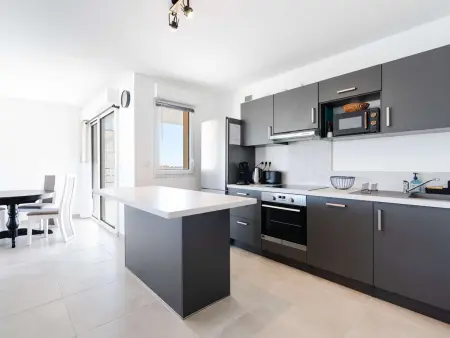 Appartement T3 Climatisé avec WIFI, Balcon et Parking à 300m de la Plage - Narbonne Plage - Photo 2