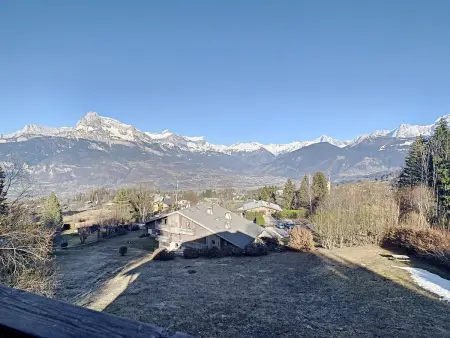 Duplex 3 pièces au cœur de Combloux, proche navette ski, balcon Mont Blanc, parking et casier à skis - Photo 7
