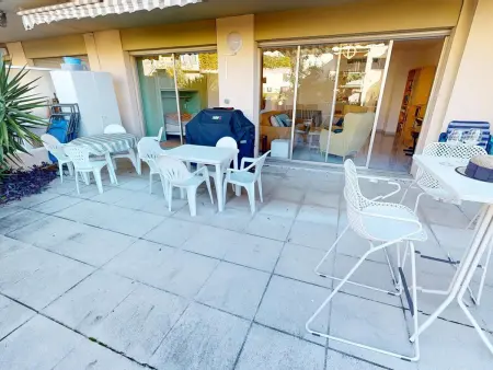 Grand 3P climatisé avec terrasse dans résidence calme avec piscine - Photo 1
