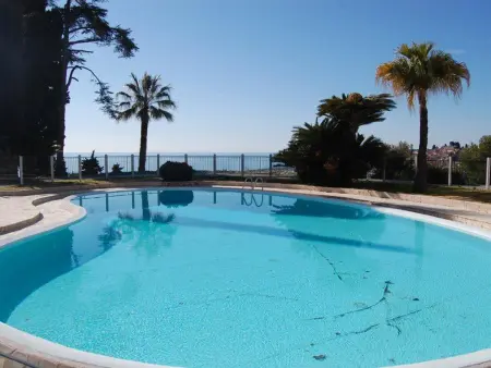 Grand 3P climatisé avec terrasse dans résidence calme avec piscine - Photo 14