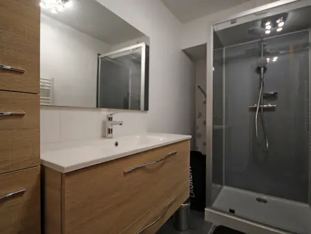 Chalet spacieux et rénové · Terrasse · Capacité 10 personnes · Wifi gratuit - Photo 10