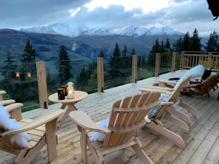 Chalet spacieux et rénové · Terrasse · Capacité 10 personnes · Wifi gratuit - Photo 15