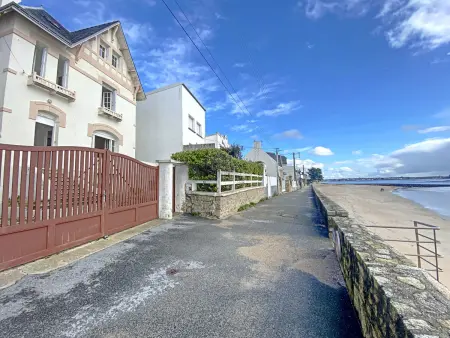Maison familiale en front de mer à Larmor-Plage - 9 couchages, proche du centre et du casino - Photo 3