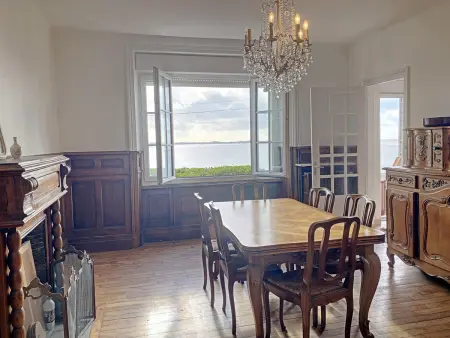 Maison familiale en front de mer à Larmor-Plage - 9 couchages, proche du centre et du casino - Photo 6
