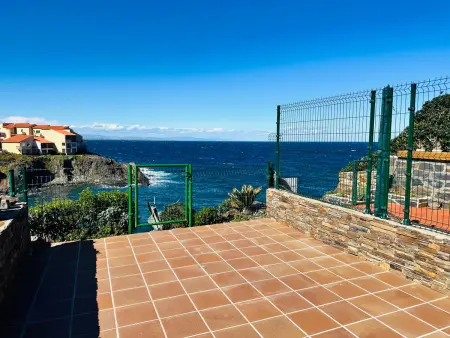 Charmant T2 à Port-Vendres, accès direct plage, parking privé - Photo 2