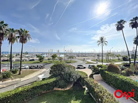 Studio spacieux, climatisé avec vue mer, piscine, WIFI et parking privé à Menton - Photo 15