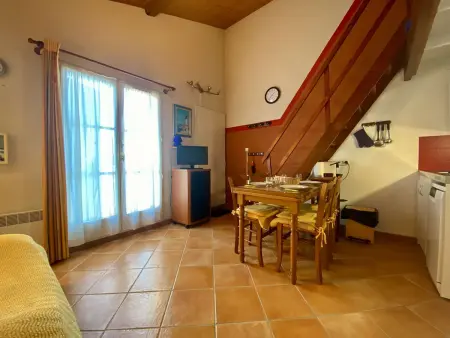 Appartement 2 pièces à Dolus d'Oléron avec balcon, proche plages, parking inclus - Photo 4
