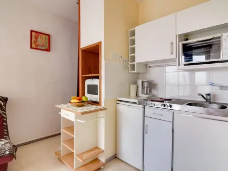 Studio pour 4 pers avec TV, parking, animaux admis, proche station de ski - Photo 9