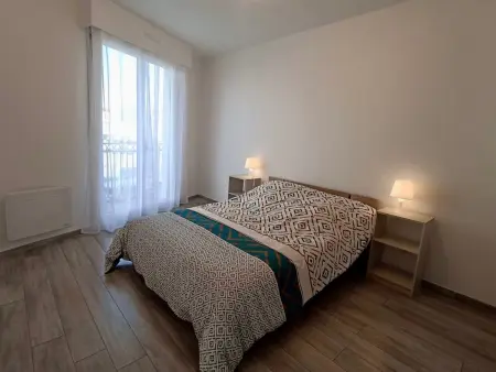 Appartement T2 à Sète avec parking et animaux admis, proche gare et plages - Photo 4