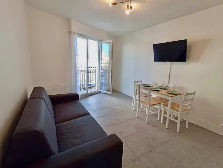 Appartement T2 à Sète avec parking et animaux admis, proche gare et plages - Photo 12