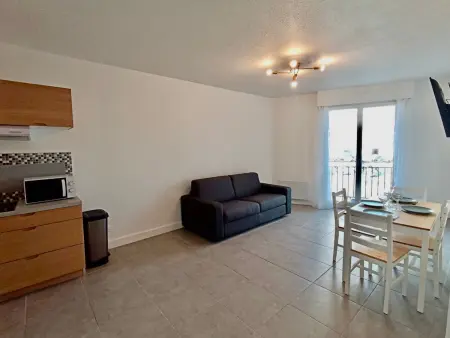 Appartement T2 à Sète avec parking et animaux admis, proche gare et plages - Photo 14