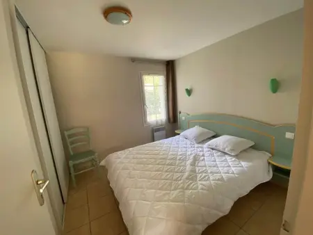 Maison 2 chambres avec terrasse et parking près forêt, plage et pistes cyclables à Saint-Jean-de-Monts - Photo 4