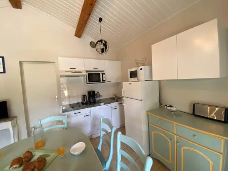 Maison 2 chambres avec terrasse et parking près forêt, plage et pistes cyclables à Saint-Jean-de-Monts - Photo 6