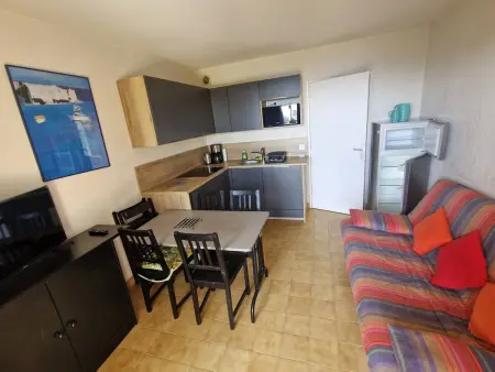 T2 avec piscine, parking, terrasse et vue mer au Rayol-Canadel-sur-Mer - Photo 7