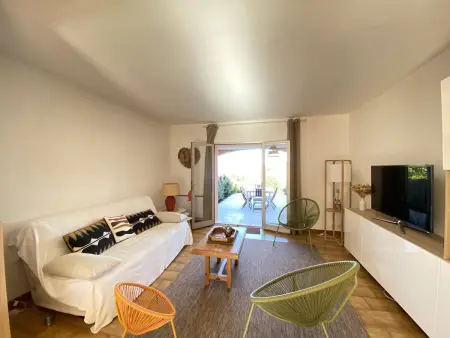 Mazet rénové avec piscine, tennis, 2 terrasses à Cavalaire-sur-Mer. - Photo 7
