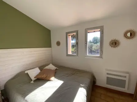 Mazet rénové avec piscine, tennis, 2 terrasses à Cavalaire-sur-Mer. - Photo 17