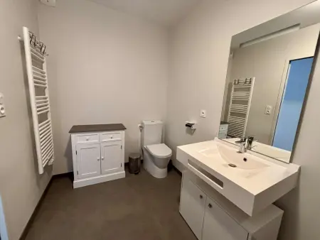 Appartement PMR avec balcon, piscine, parking et plage à La Tranche-sur-Mer - Photo 5