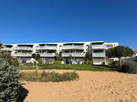 Appartement PMR avec balcon, piscine, parking et plage à La Tranche-sur-Mer - Photo 23