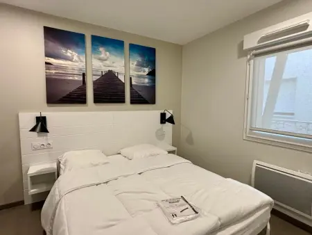 Appartement neuf en bord de mer pour 6 pers, balcon, piscine, jacuzzi, parking, animaux admis - Photo 2