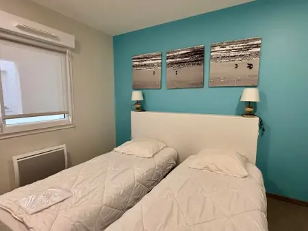 Appartement neuf en bord de mer pour 6 pers, balcon, piscine, jacuzzi, parking, animaux admis - Photo 4