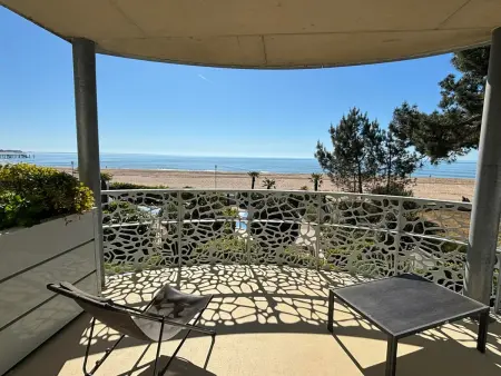 Appartement neuf en bord de mer pour 6 pers, balcon, piscine, jacuzzi, parking, animaux admis - Photo 18