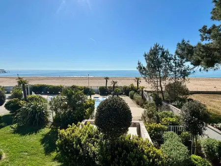 Appartement neuf en bord de mer pour 6 pers, balcon, piscine, jacuzzi, parking, animaux admis - Photo 19