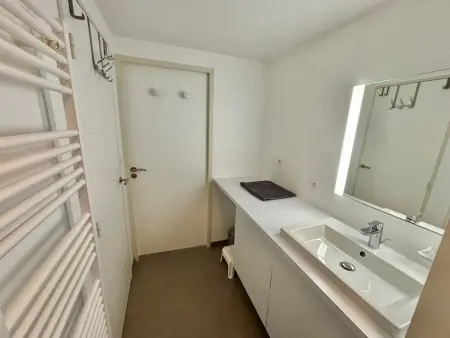 Appartement 2-6 pers, 2 ch, balcon, piscine, accès plage, parking - Photo 9