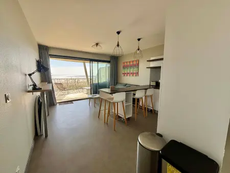 Appartement 2-6 pers, 2 ch, balcon, piscine, accès plage, parking - Photo 11