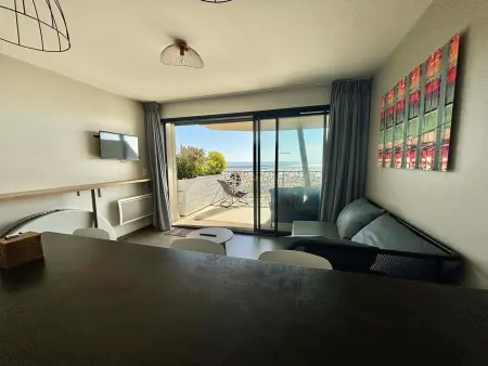 Appartement 2-6 pers, 2 ch, balcon, piscine, accès plage, parking - Photo 14
