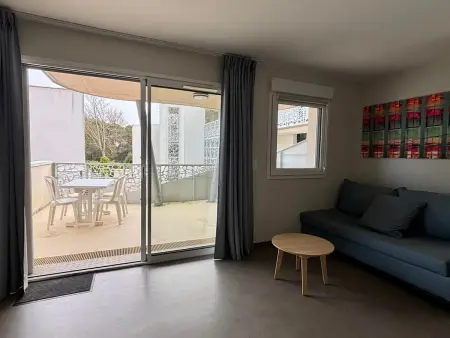 Appartement avec balcon, 1 chambre, piscine, jacuzzi, parking privé, accès direct plage et commerces - Photo 9