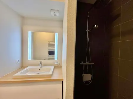 Appartement cosy côté cour, accès plage, piscine, balcon, parking, animaux admis, La Tranche-sur-Mer - Photo 5