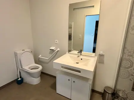Appartement PMR 4 pers, plage, piscine chauffée, parking, animaux admis - Photo 4