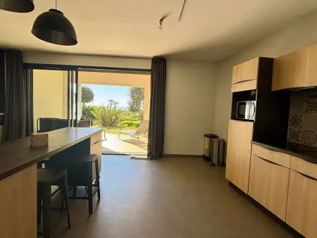 Appartement PMR 4 pers, plage, piscine chauffée, parking, animaux admis - Photo 8
