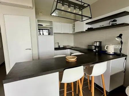 Appartement 1 chambre mer, plage, piscine, parking, clim, animaux admis - Photo 9