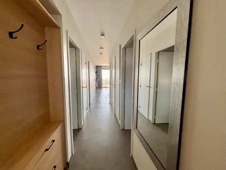 Appartement 2 chambres, balcon, piscine chauffée, accès plage, animaux admis, parking - Photo 1