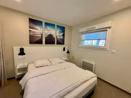 Appartement 2 chambres, balcon, piscine chauffée, accès plage, animaux admis, parking - Photo 2